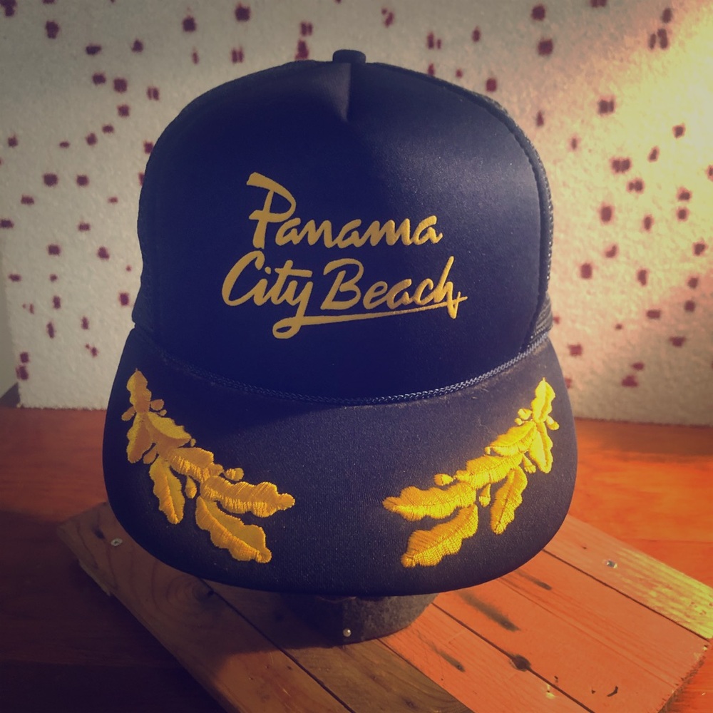 VTG “Panamá city beach” trucker hat